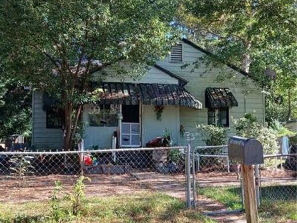 1301 Willow Lane, Mobile, AL 36605