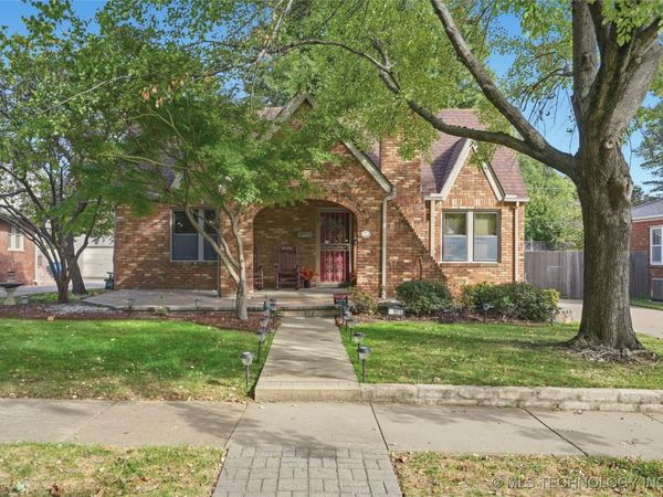 1915 S Delaware Place, Tulsa, OK 74104