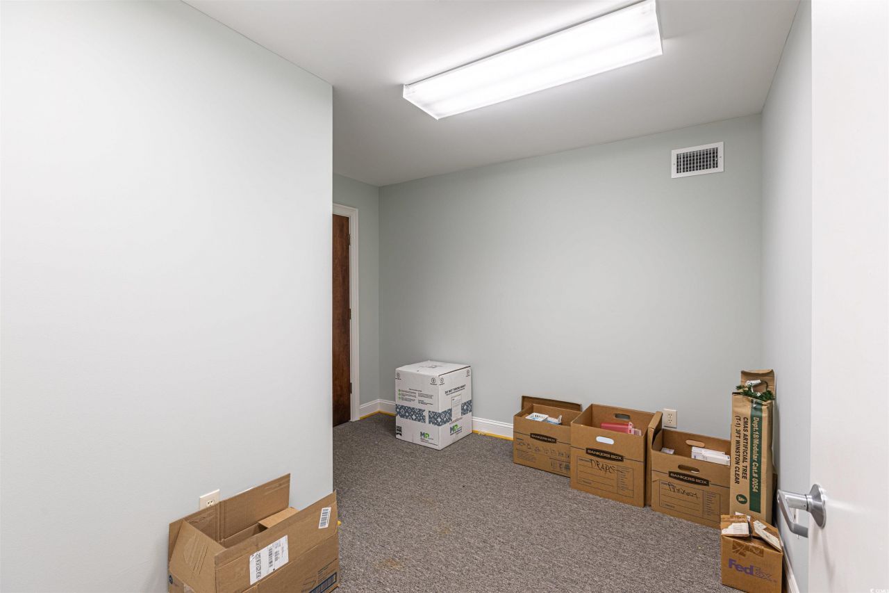 8210 Devon Ct. Photo 13