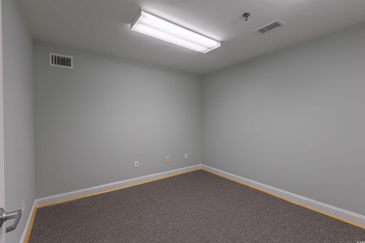 8210 Devon Ct. Photo 14