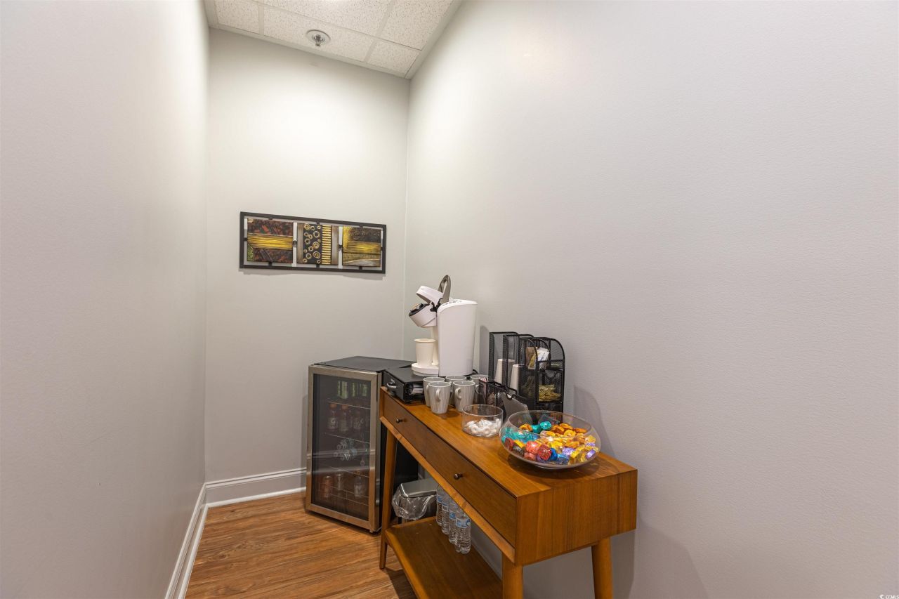 8210 Devon Ct. Photo 21