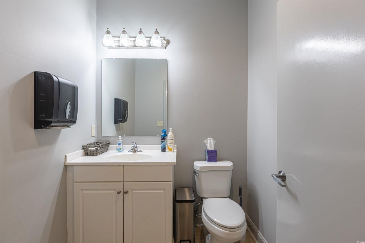 8210 Devon Ct. Photo 27