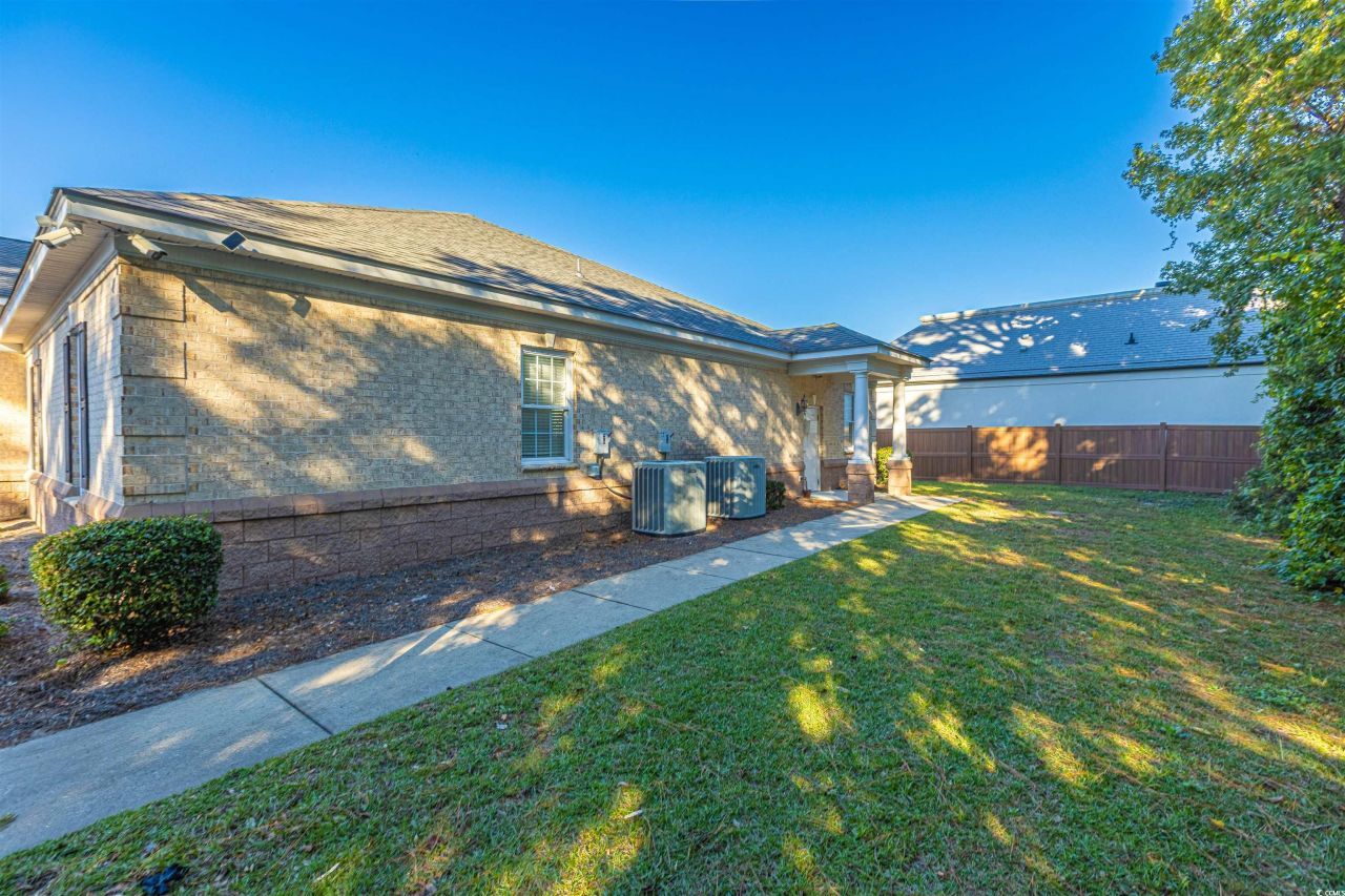 8210 Devon Ct. Photo 29