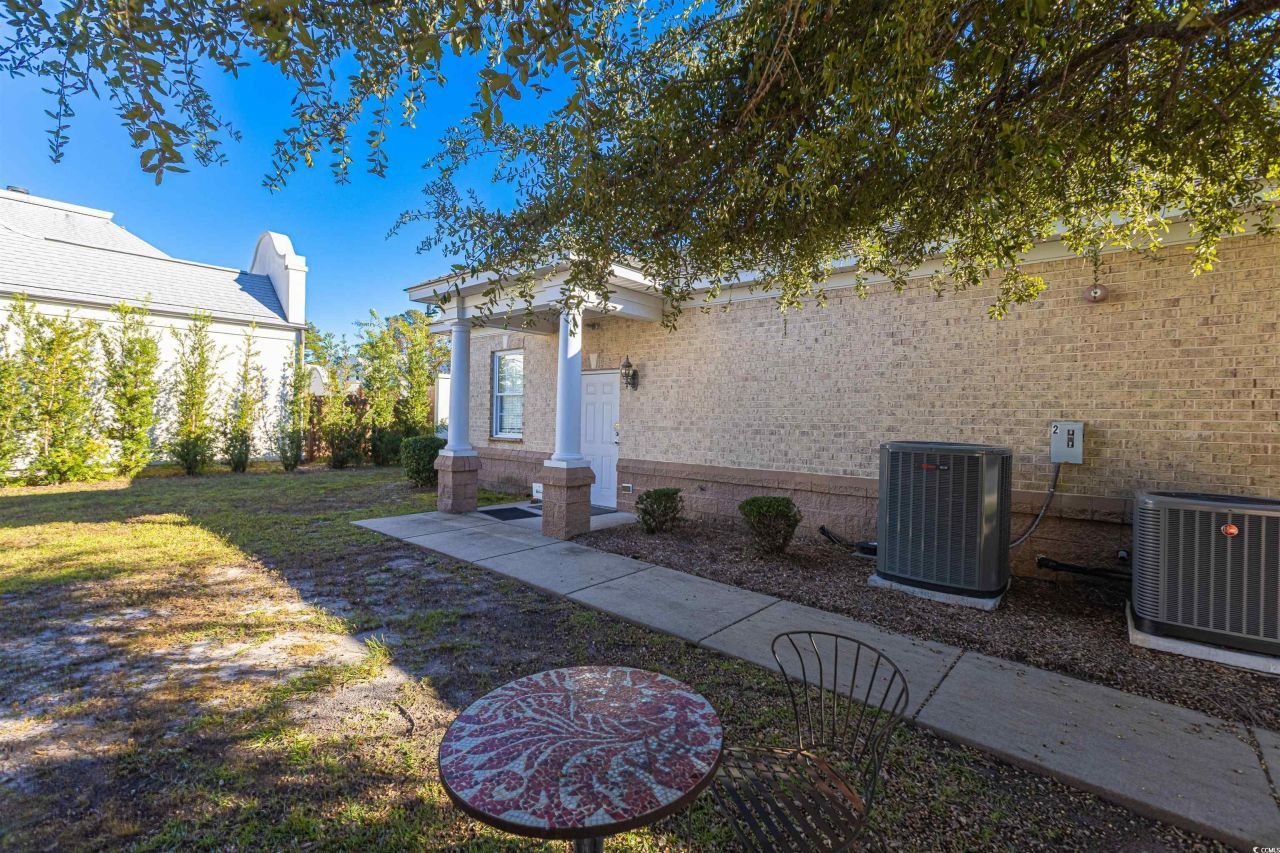 8210 Devon Ct. Photo 31