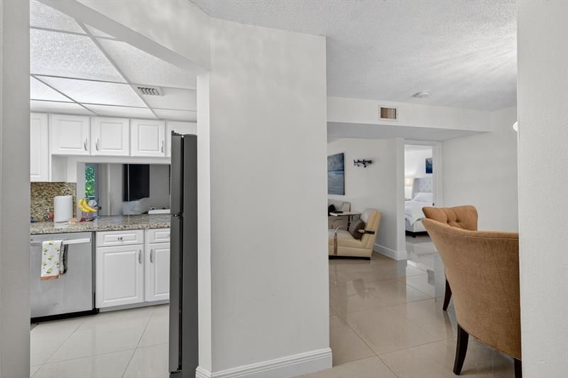 3909 N Ocean Boulevard, Unit 314, Fort Lauderdale, FL 33308 Photo