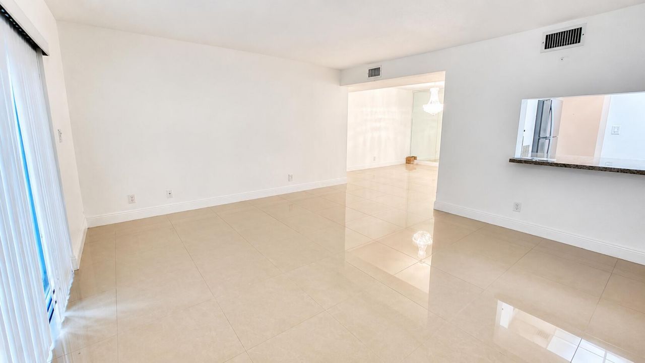 3909 N Ocean Boulevard, Unit 314, Fort Lauderdale, FL 33308 Photo