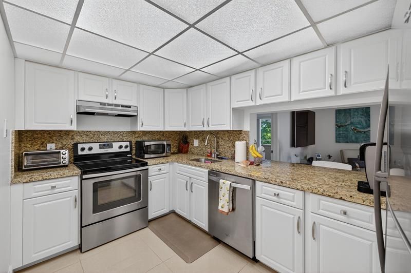 3909 N Ocean Boulevard, Unit 314, Fort Lauderdale, FL 33308 Photo