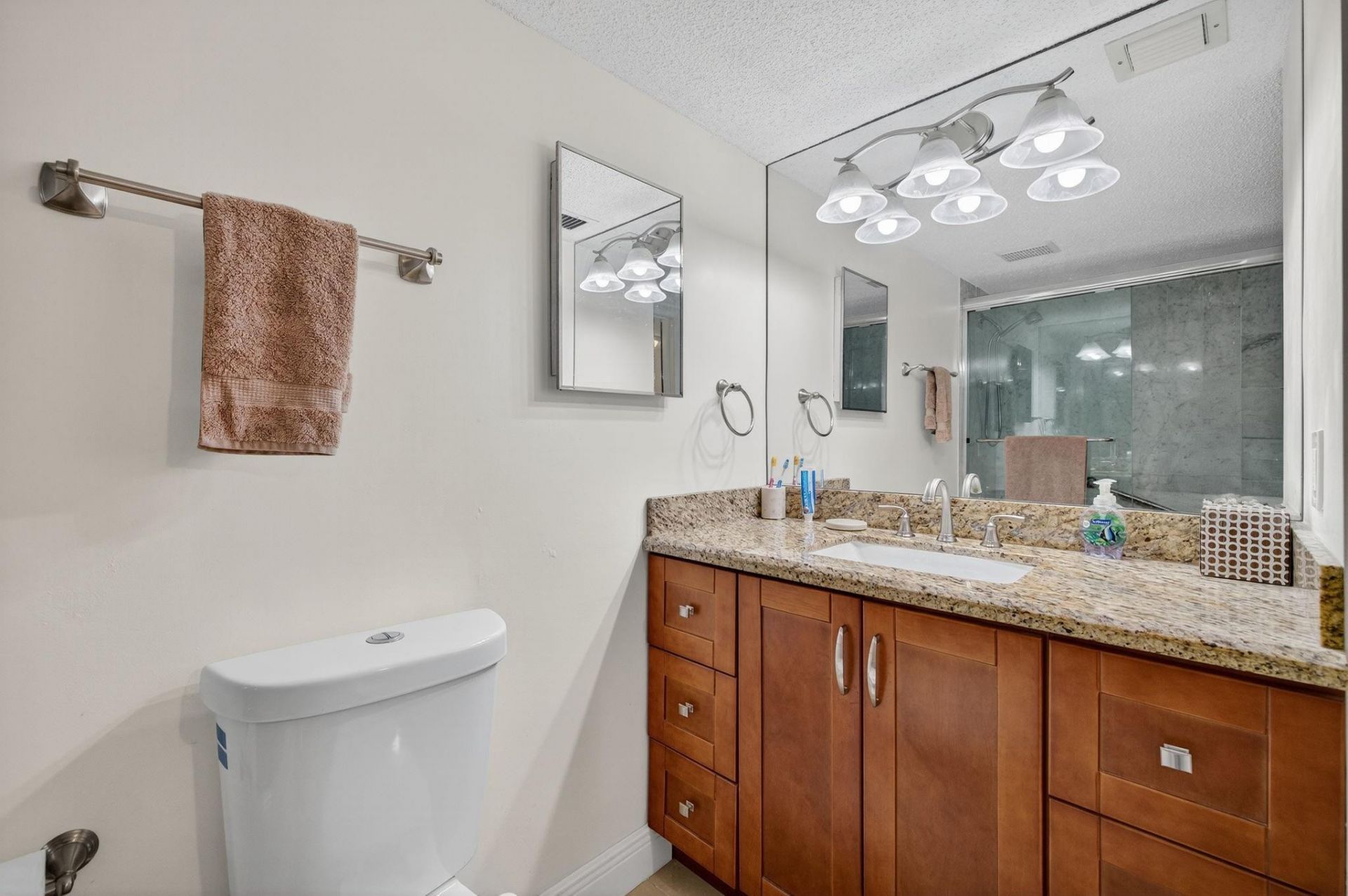 3909 N Ocean Boulevard, Unit 314, Fort Lauderdale, FL 33308 Photo