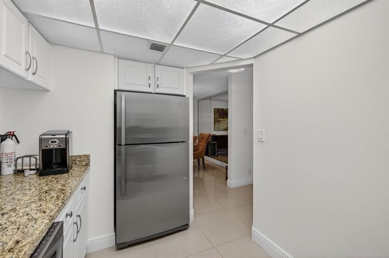 3909 N Ocean Boulevard, Unit 314, Fort Lauderdale, FL 33308 Photo