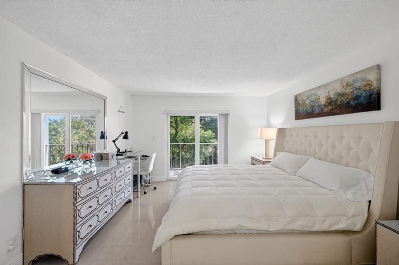 3909 N Ocean Boulevard, Unit 314, Fort Lauderdale, FL 33308 Photo