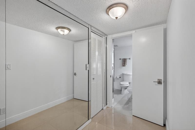 3909 N Ocean Boulevard, Unit 314, Fort Lauderdale, FL 33308 Photo