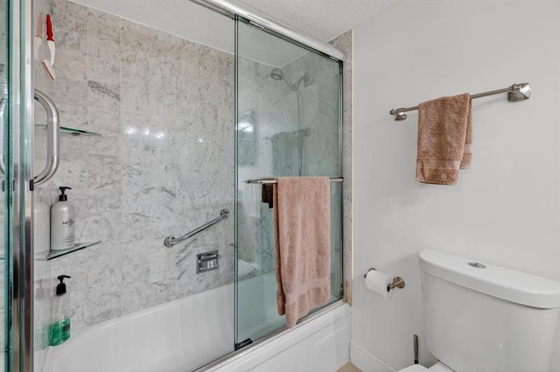 3909 N Ocean Boulevard, Unit 314, Fort Lauderdale, FL 33308 Photo