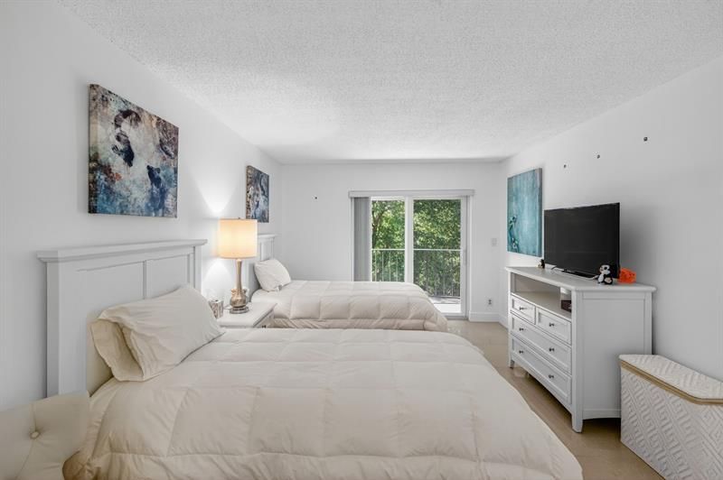 3909 N Ocean Boulevard, Unit 314, Fort Lauderdale, FL 33308 Photo