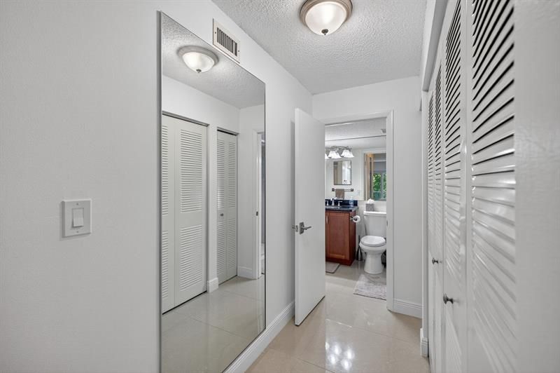 3909 N Ocean Boulevard, Unit 314, Fort Lauderdale, FL 33308 Photo