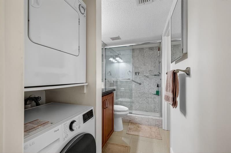 3909 N Ocean Boulevard, Unit 314, Fort Lauderdale, FL 33308 Photo