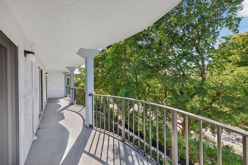 3909 N Ocean Boulevard, Unit 314, Fort Lauderdale, FL 33308 Photo