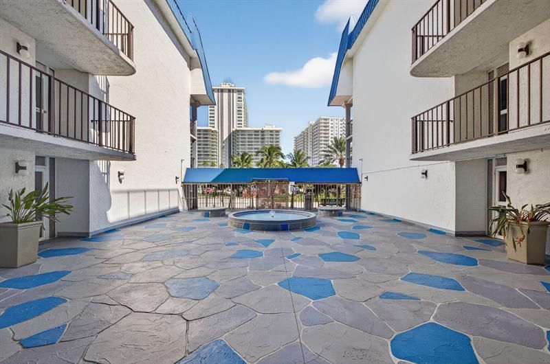 3909 N Ocean Boulevard, Unit 314, Fort Lauderdale, FL 33308 Photo