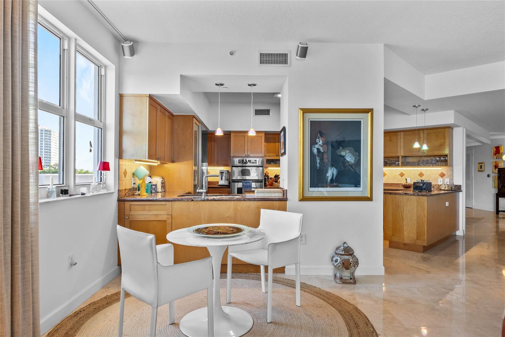 615 Bayshore Drive, Unit 301, Fort Lauderdale, FL 33304 Photo