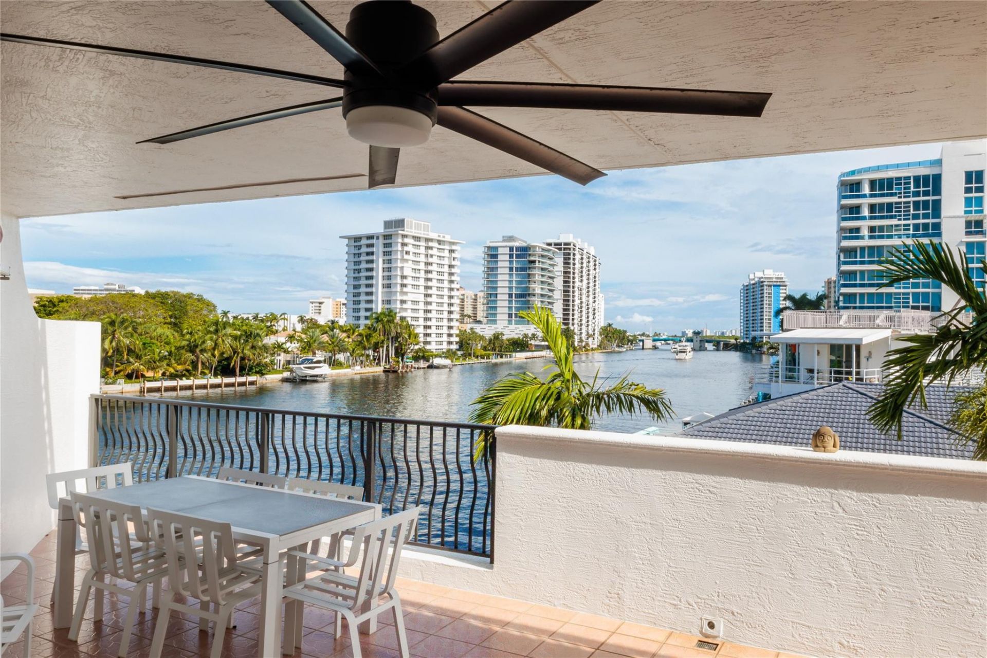 615 Bayshore Drive, Unit 301, Fort Lauderdale, FL 33304 Photo