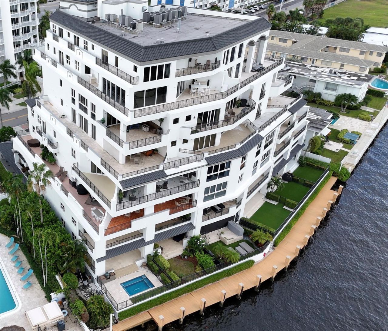615 Bayshore Drive, Unit 301, Fort Lauderdale, FL 33304 Photo