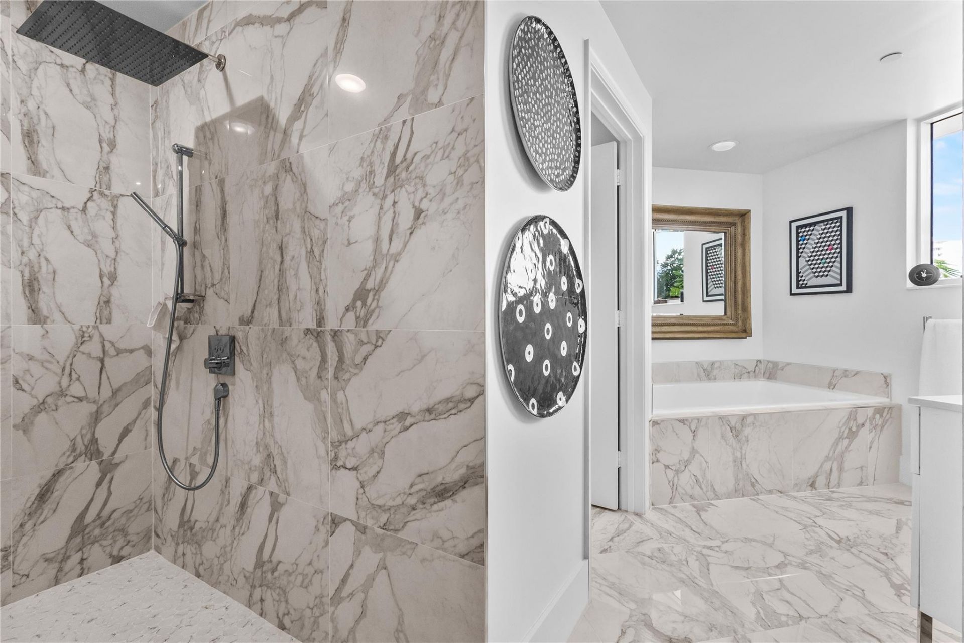 615 Bayshore Drive, Unit 301, Fort Lauderdale, FL 33304 Photo