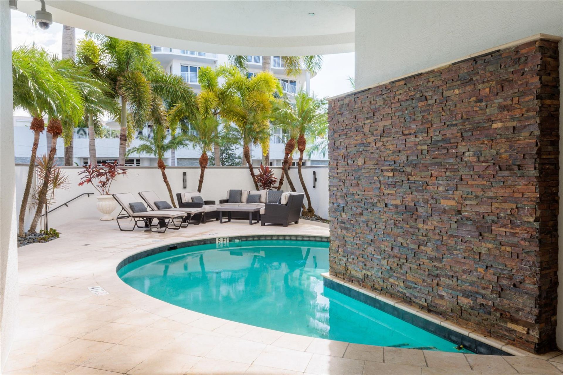 615 Bayshore Drive, Unit 301, Fort Lauderdale, FL 33304 Photo