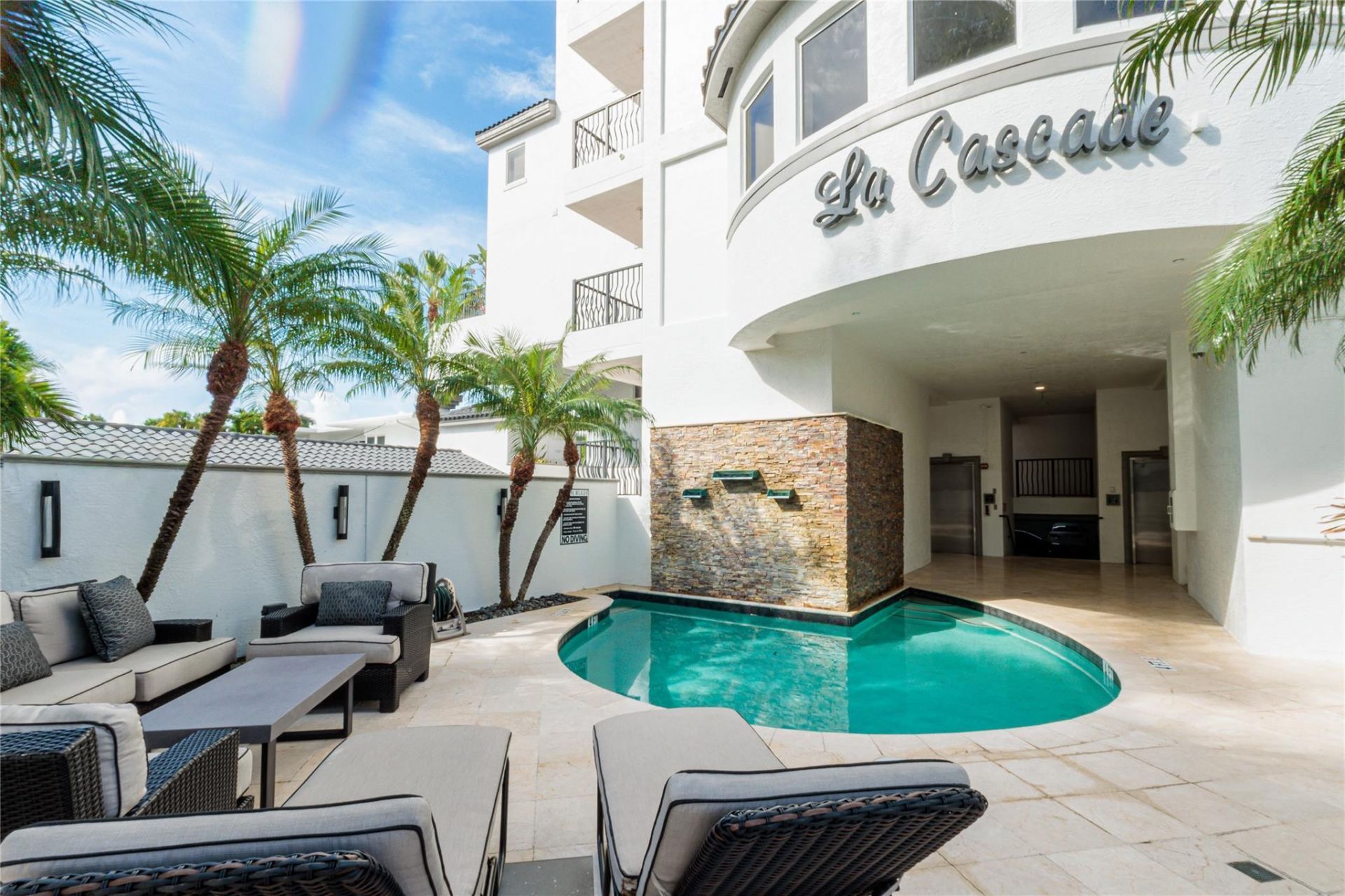 615 Bayshore Drive, Unit 301, Fort Lauderdale, FL 33304 Photo