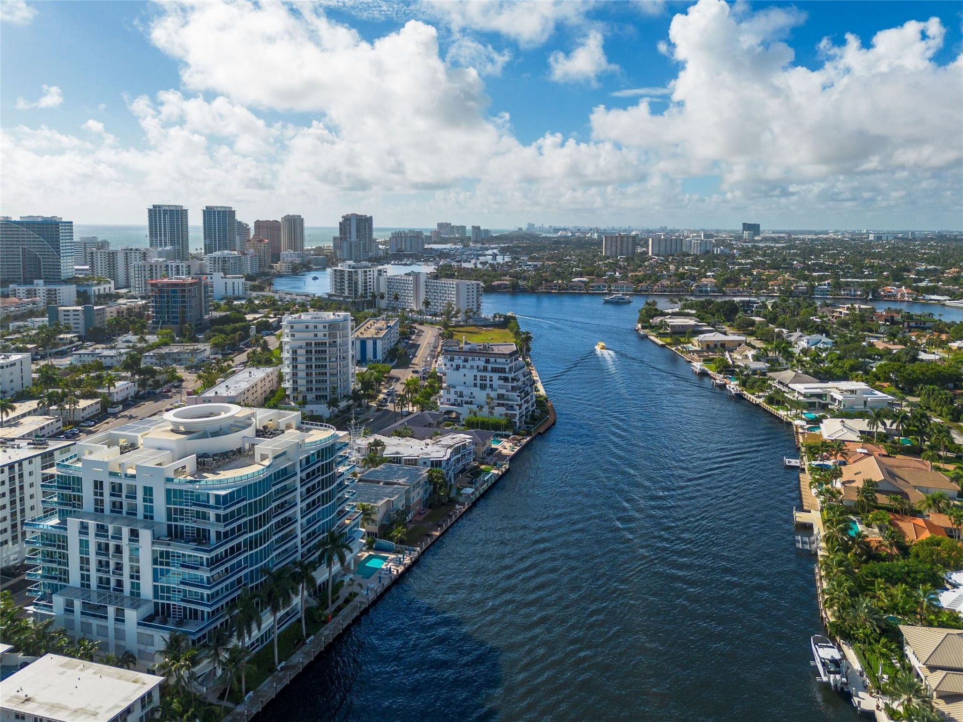 615 Bayshore Drive, Unit 301, Fort Lauderdale, FL 33304 Photo