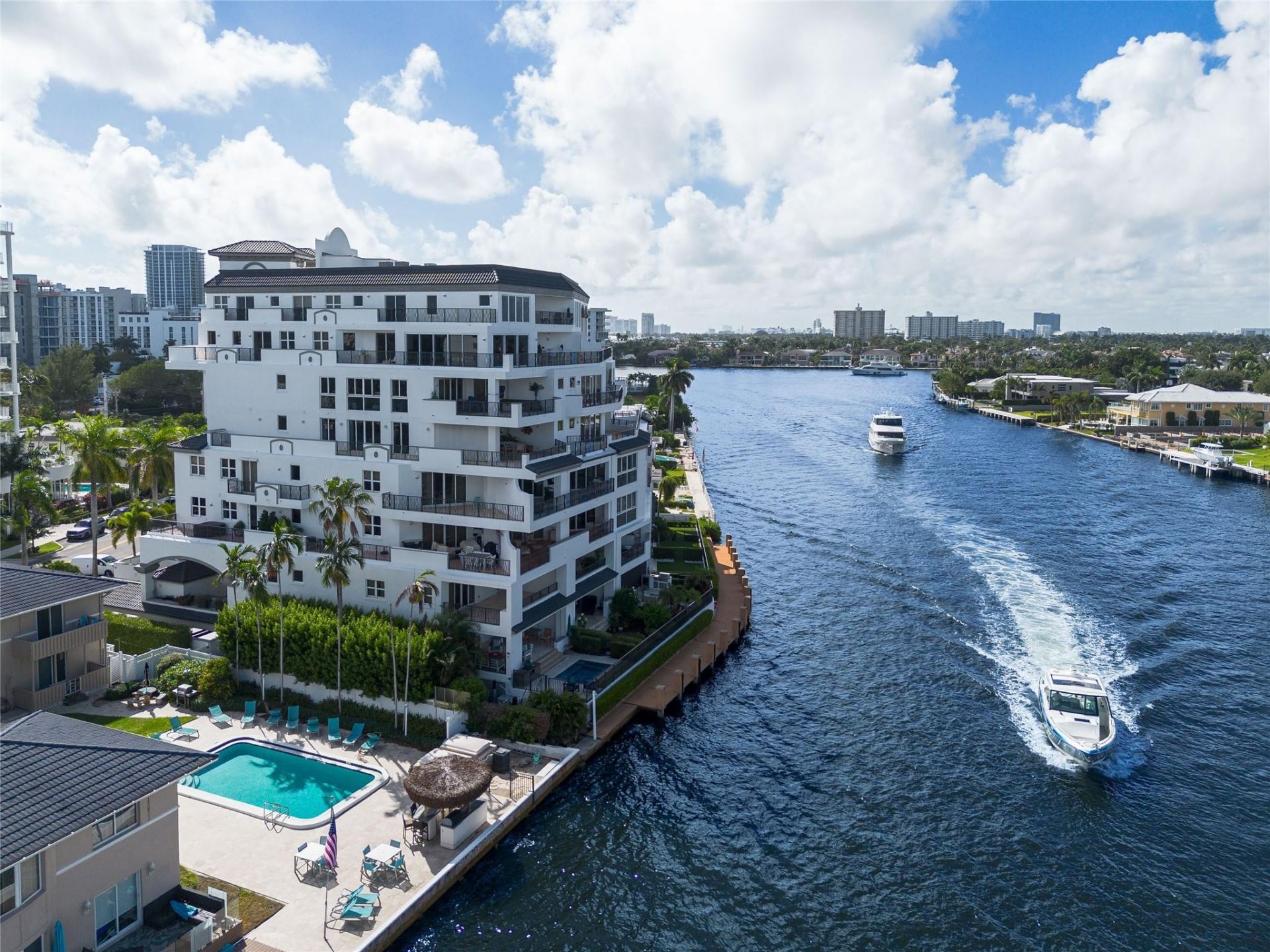 615 Bayshore Drive, Unit 301, Fort Lauderdale, FL 33304 Photo