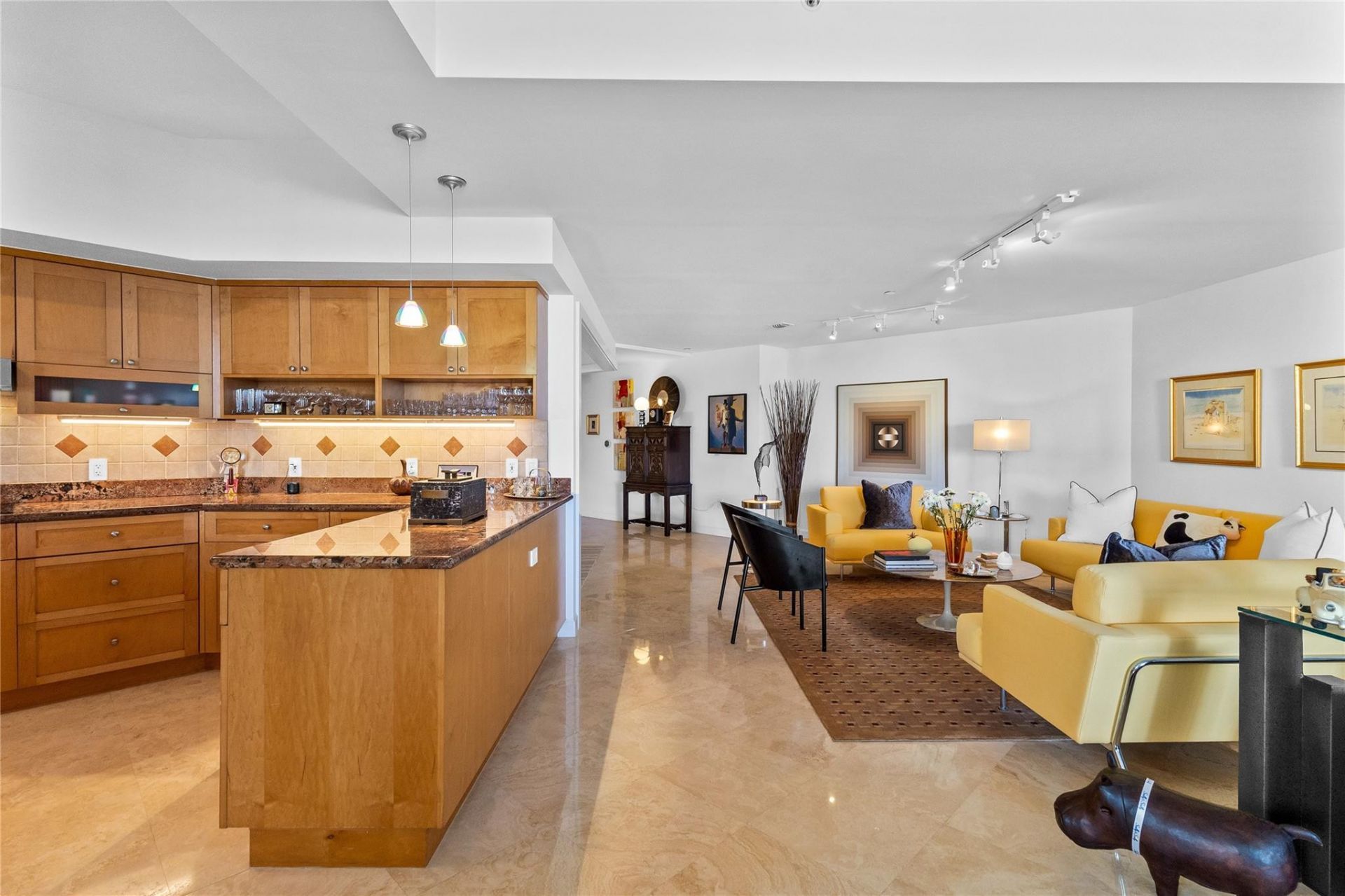 615 Bayshore Drive, Unit 301, Fort Lauderdale, FL 33304 Photo