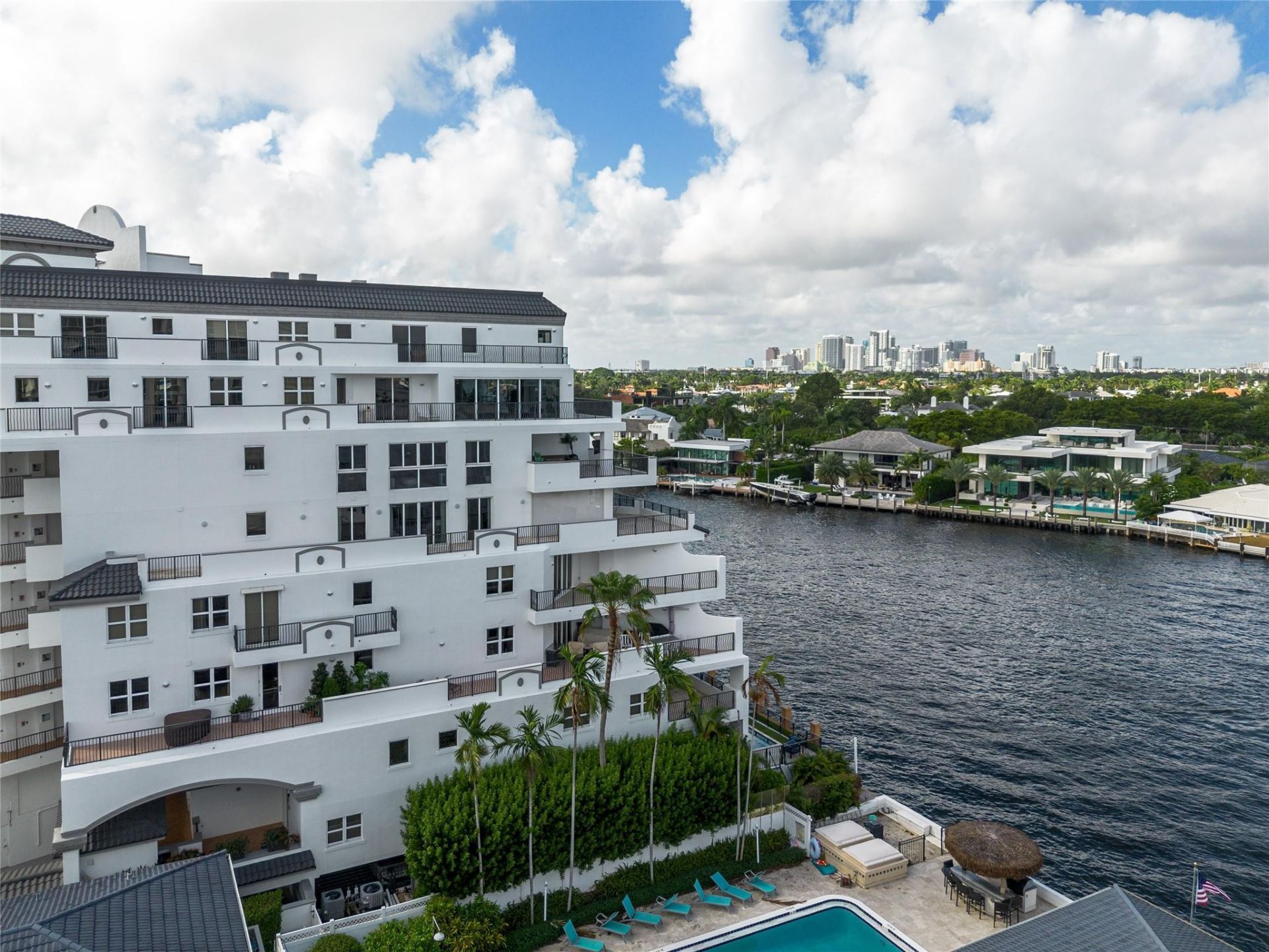 615 Bayshore Drive, Unit 301, Fort Lauderdale, FL 33304 Photo