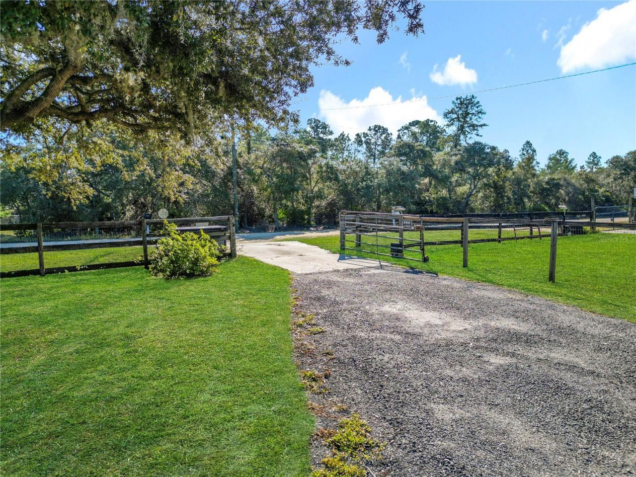 11740 SE 169th Avenue Road, Ocklawaha, FL 32179 Photo
