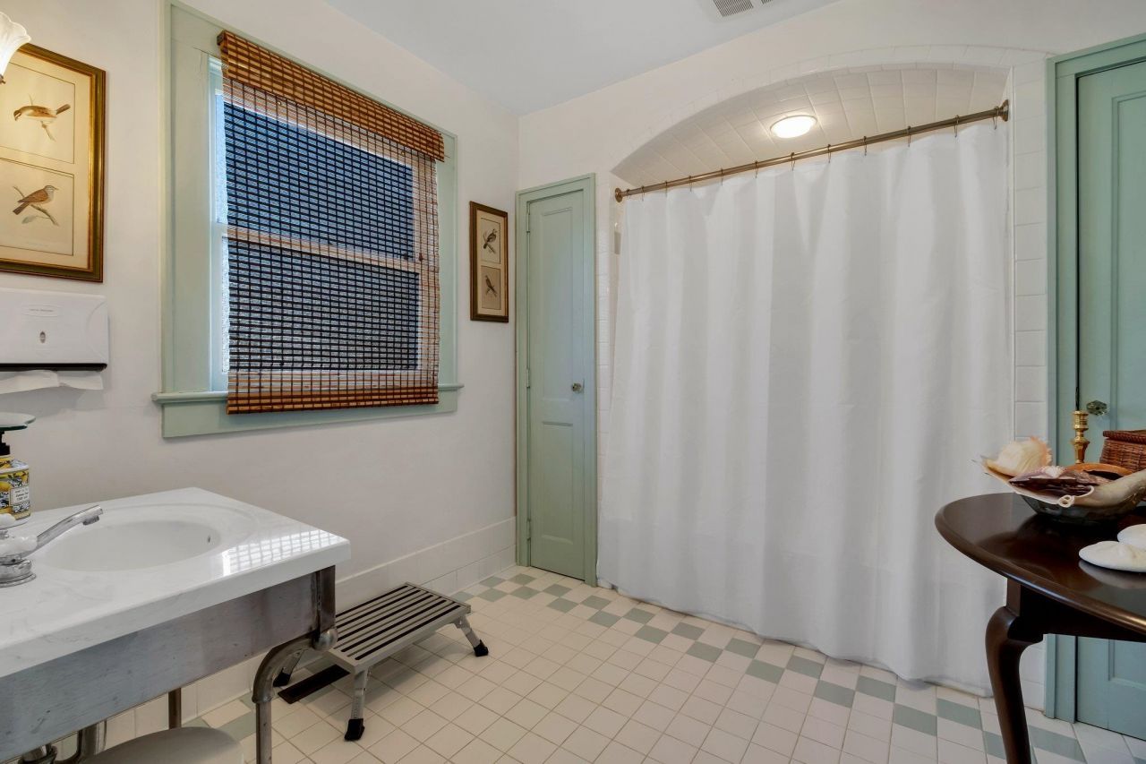 121 N Duval Street, Quincy, FL 32351 Photo