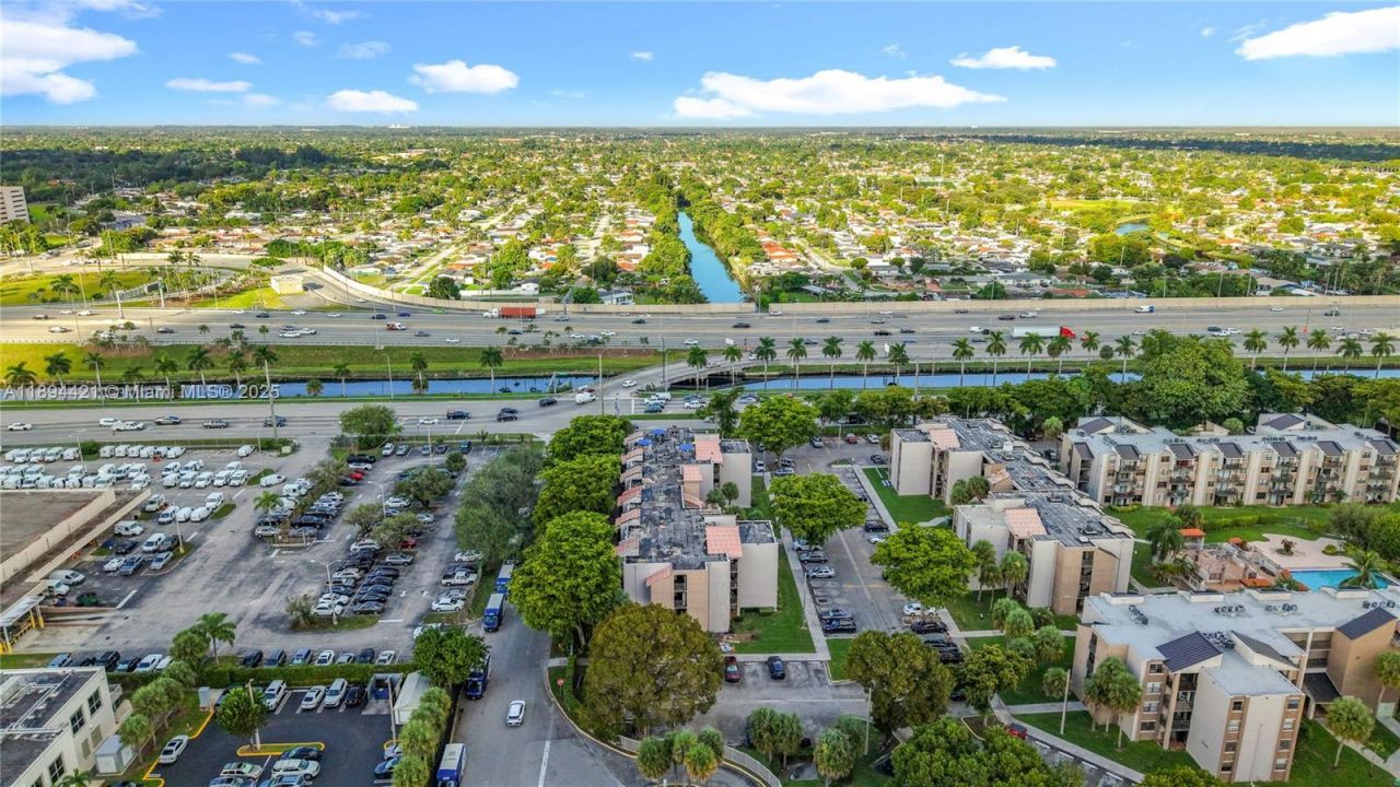 3611 SW 117th Ave, Unit 10-207, Miami, FL 33175 Photo