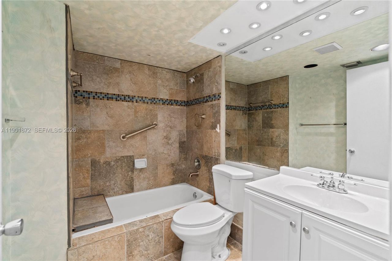 1603 Abaco Dr, Unit K4, Coconut Creek, FL 33066 Photo