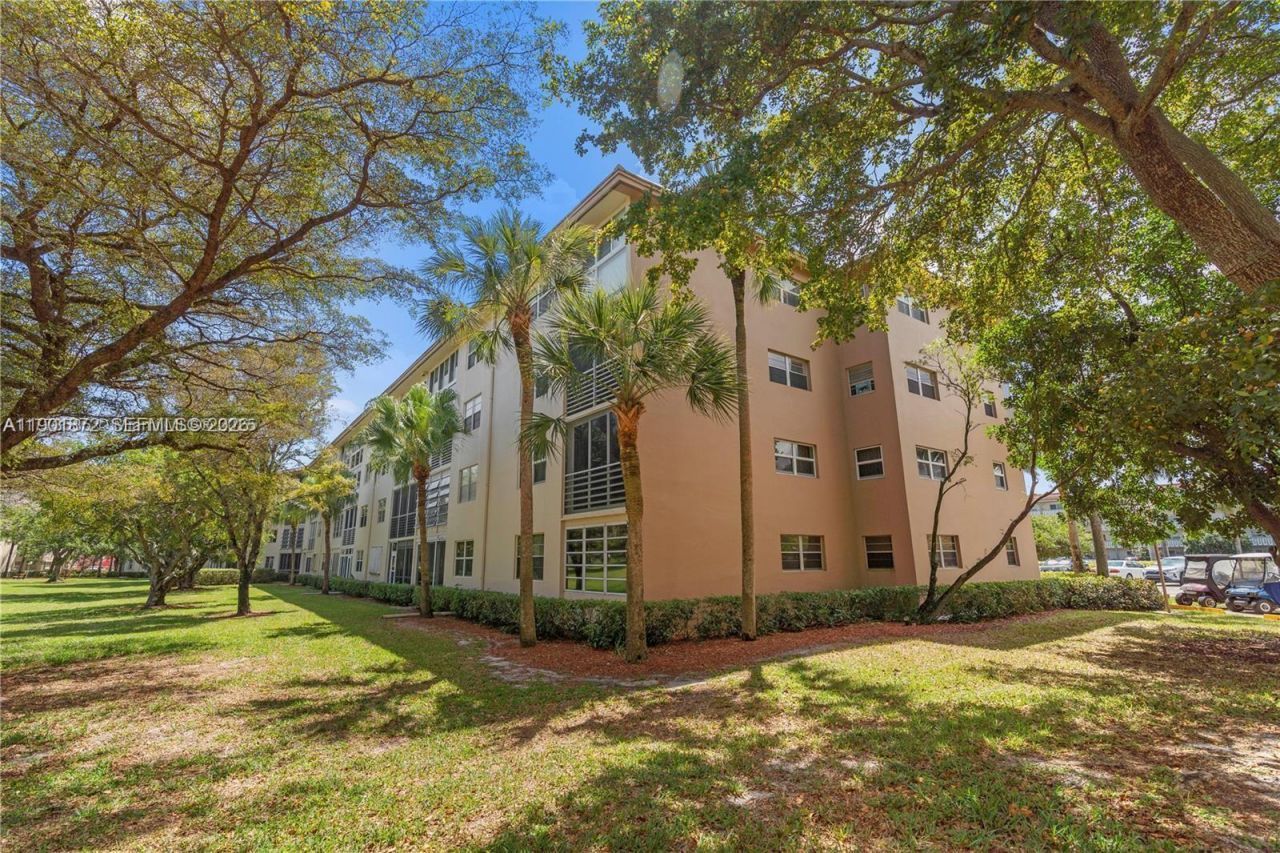 1603 Abaco Dr, Unit K4, Coconut Creek, FL 33066 Photo