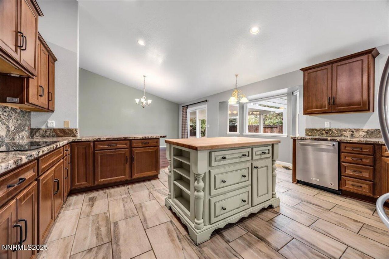 1281 Conestoga Drive, Minden, NV 89423 Photo