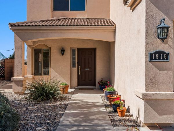1915 Nasrullah Street SE, Albuquerque, NM 87123