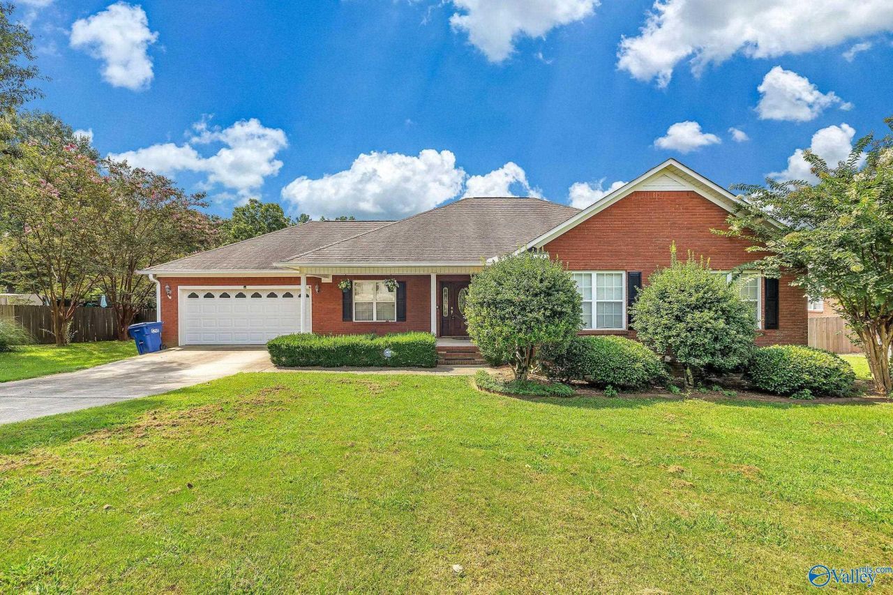 1308 Dan Avenue, Albertville, AL 35950 Main Photo