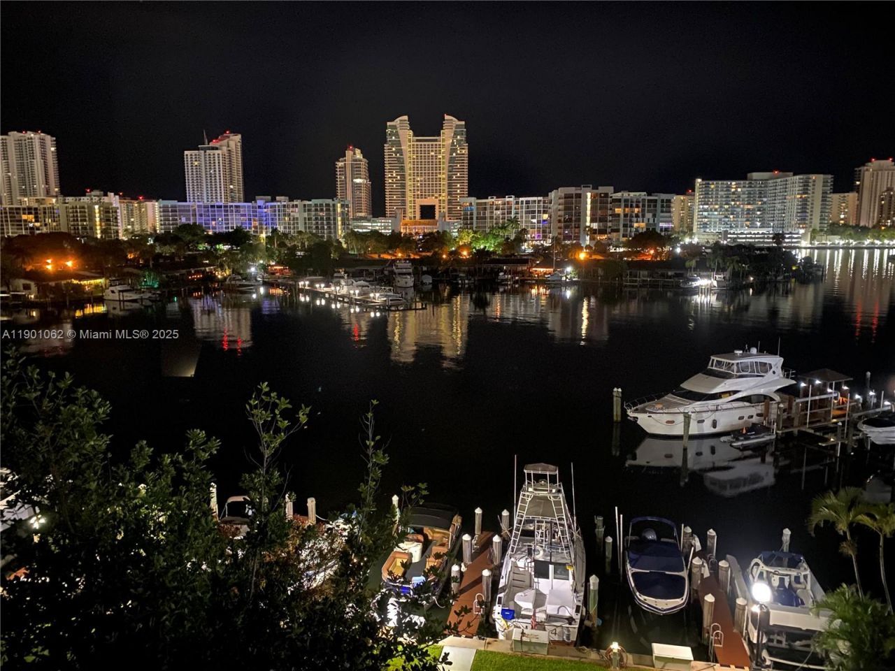 500 Three Islands Blvd, Unit 227, Hallandale Beach, FL 33009 Photo