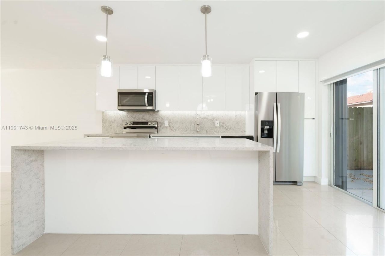 6080 W 26th Ct, Unit 101-9, Hialeah, FL 33016 Photo