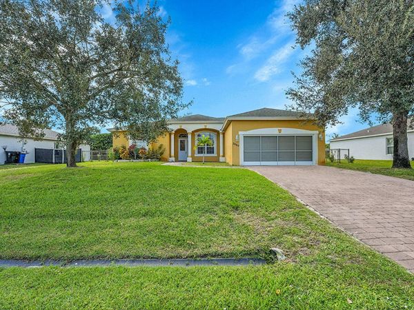 2080 SW Monterrey Lane, Port Saint Lucie, FL 34953
