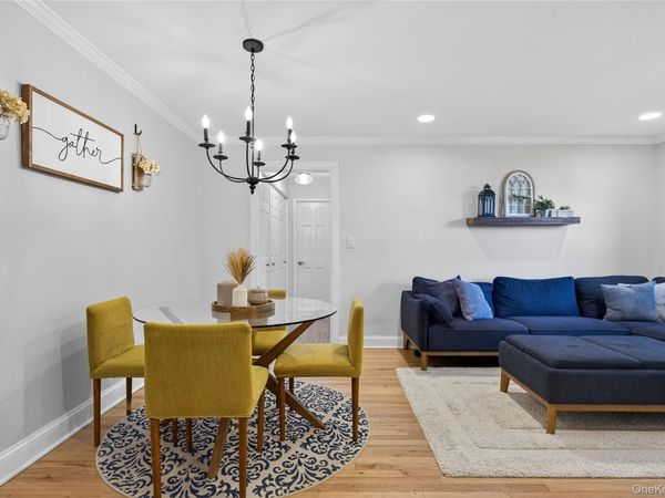 8 Terrace Circle, Unit 1B, Great Neck, NY 11021