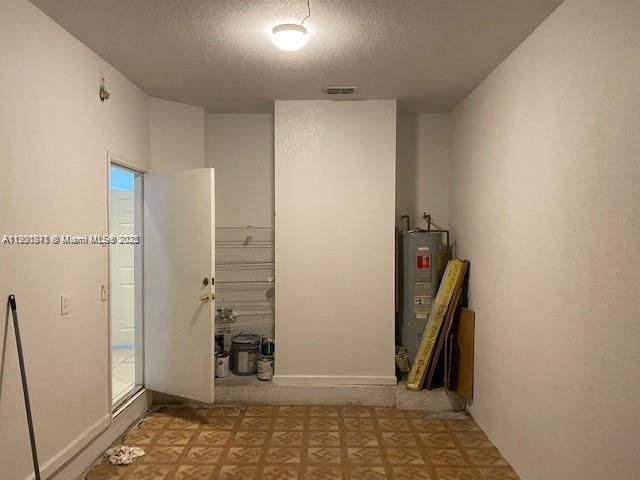 8706 NW 38th Dr, Coral Springs, FL 33065 Photo