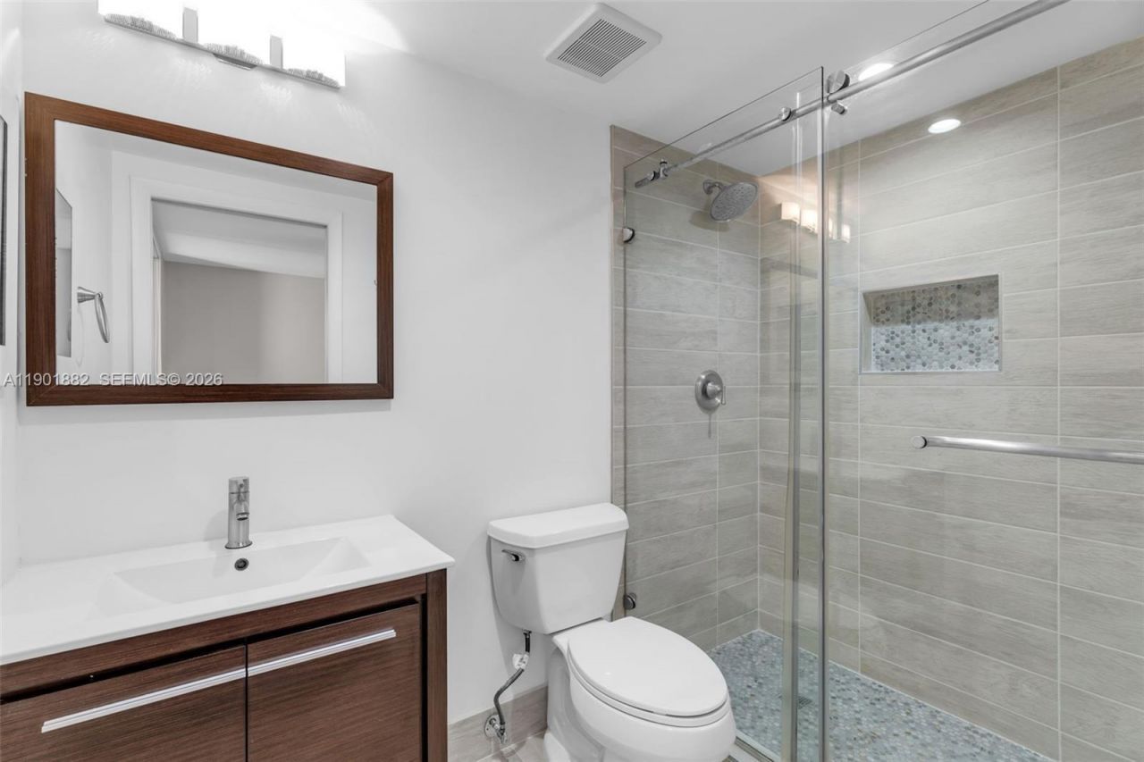 8045 SW 107th Ave, Unit 303, Miami, FL 33173 Photo