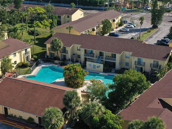 7501 DOLONITA DRIVE, TAMPA, FL 33615