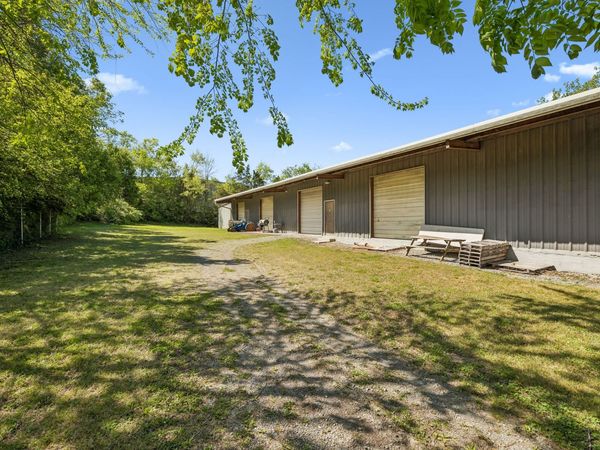 1105 Tuckahoe Dr, Nashville, TN 37207