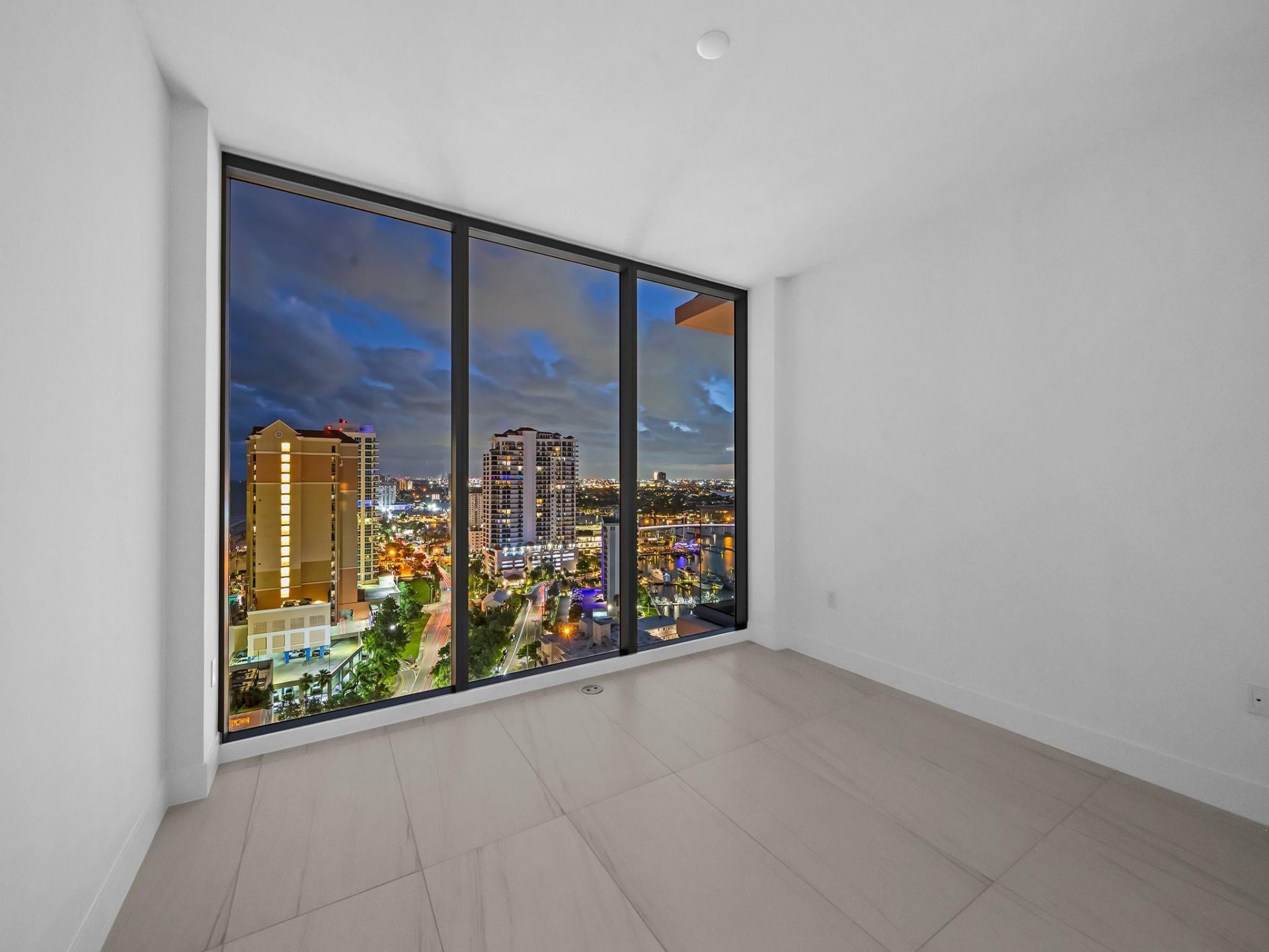 153 N Seabreeze Boulevard, Unit 1902-S, Fort Lauderdale, FL 33304 Photo