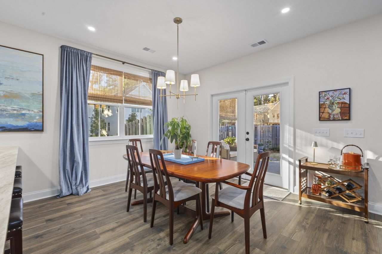 100 Risewell Court Photo 14