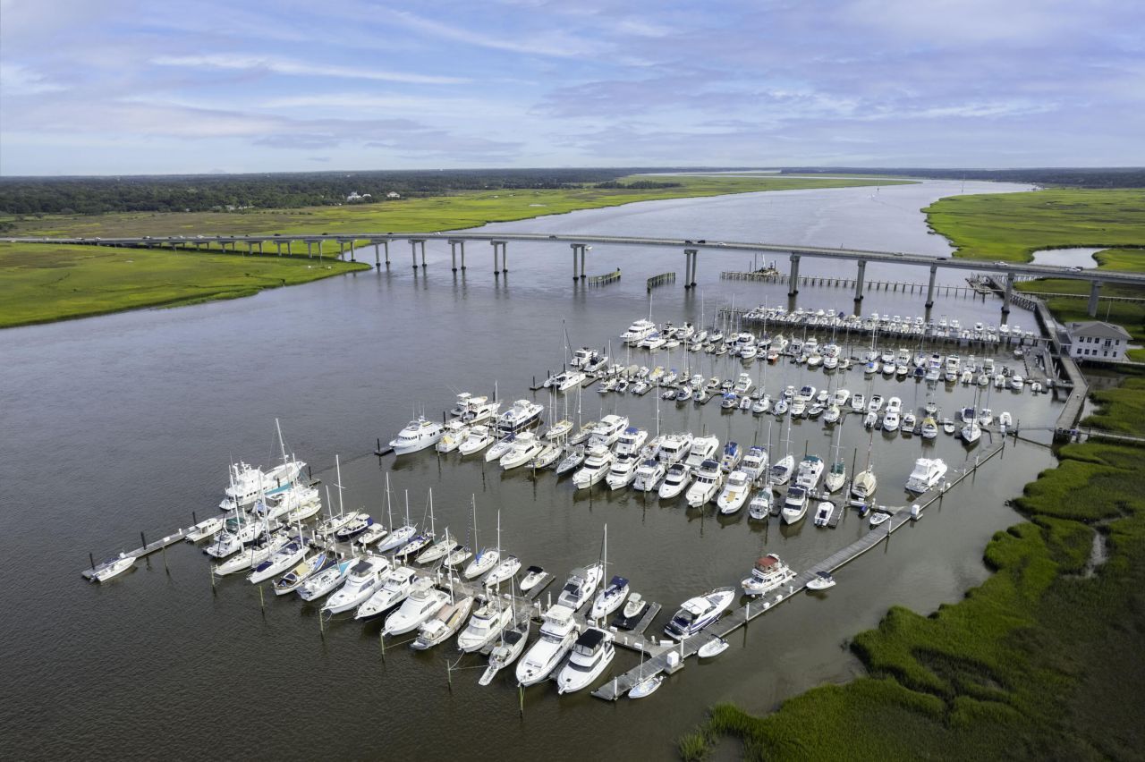 100 Risewell Court Photo 35